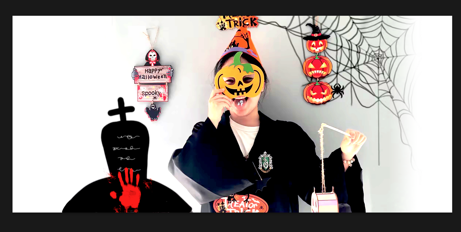 Laser engraving machine makes Halloween decorations to make you stand out in line